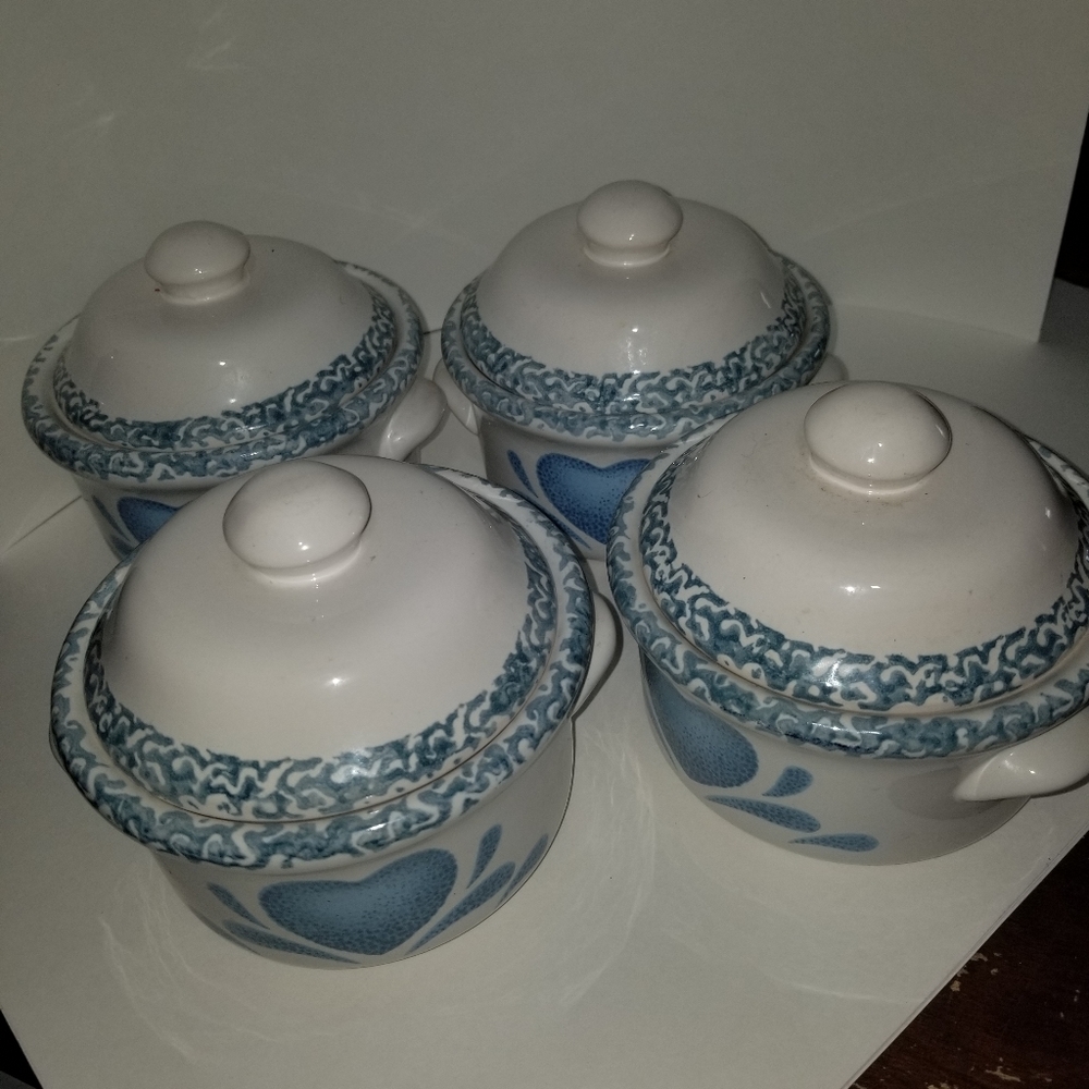 Vintage Spongeware blue Heart Crock with Lid.